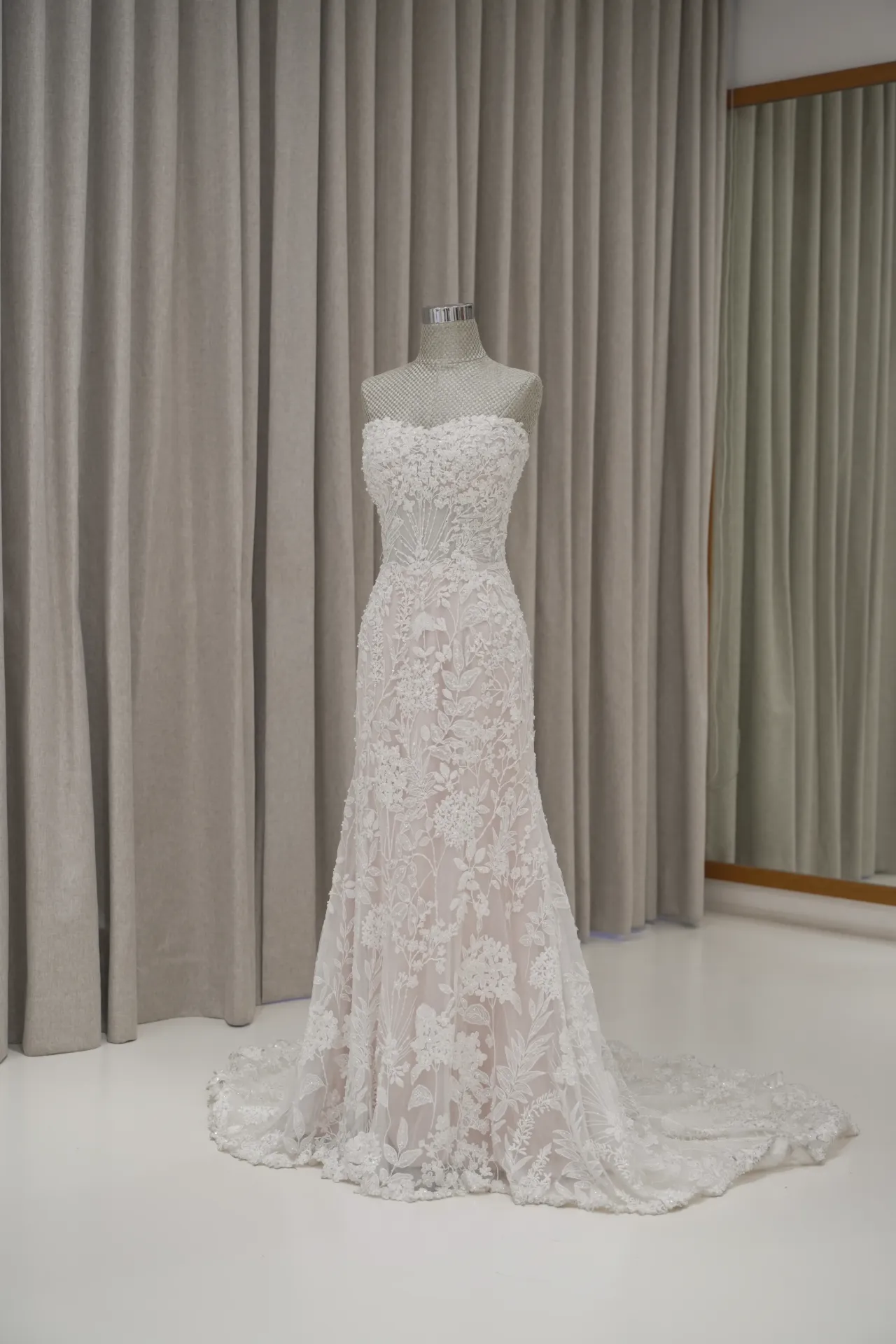 Jessica Lim - Floral Wedding Dress