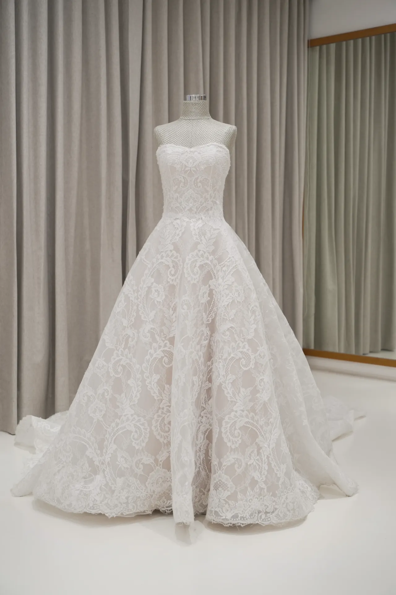 Sheila - Chantilly Lace A-Line Wedding Dress