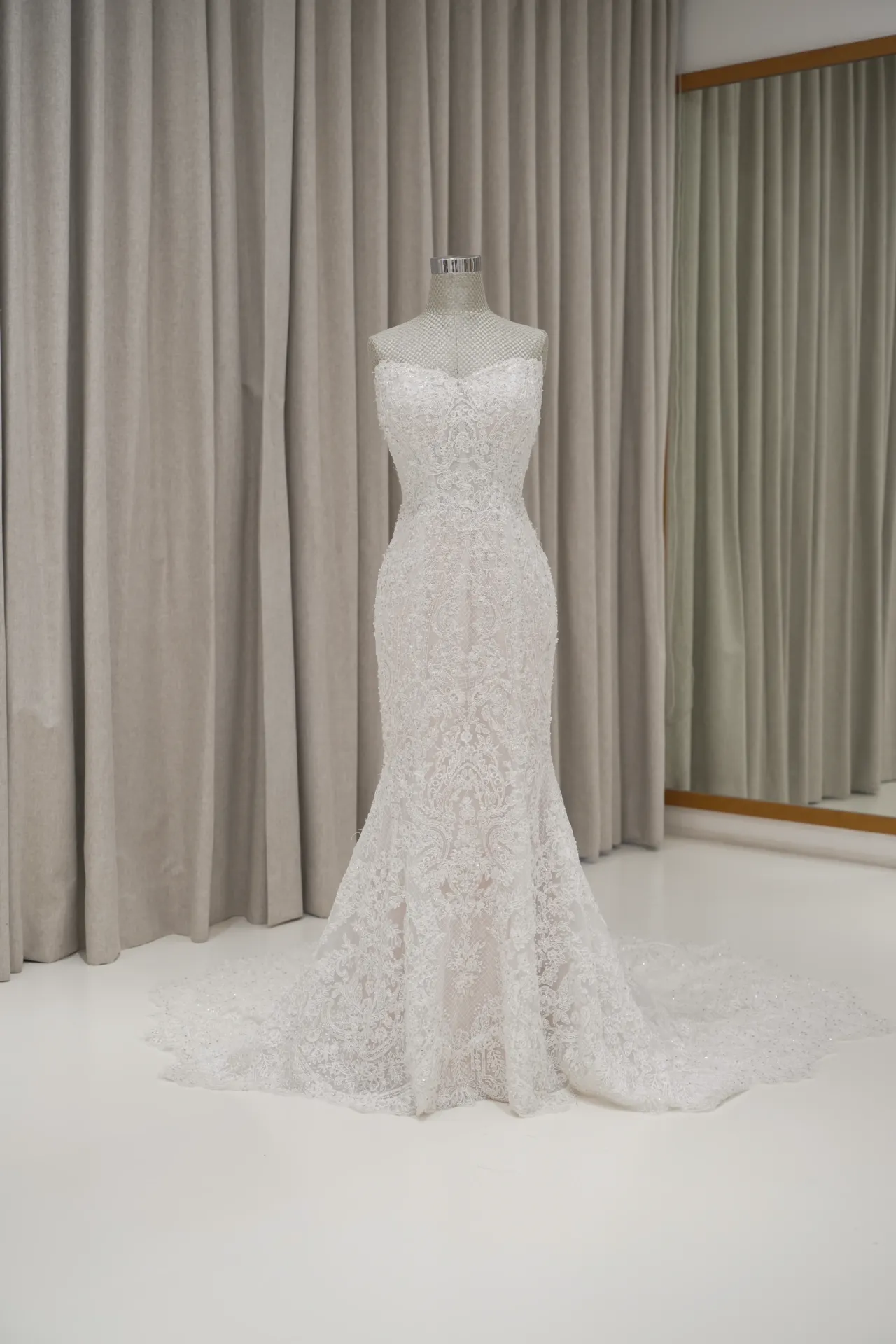 Felicia Widjaja - Lace Wedding Dress