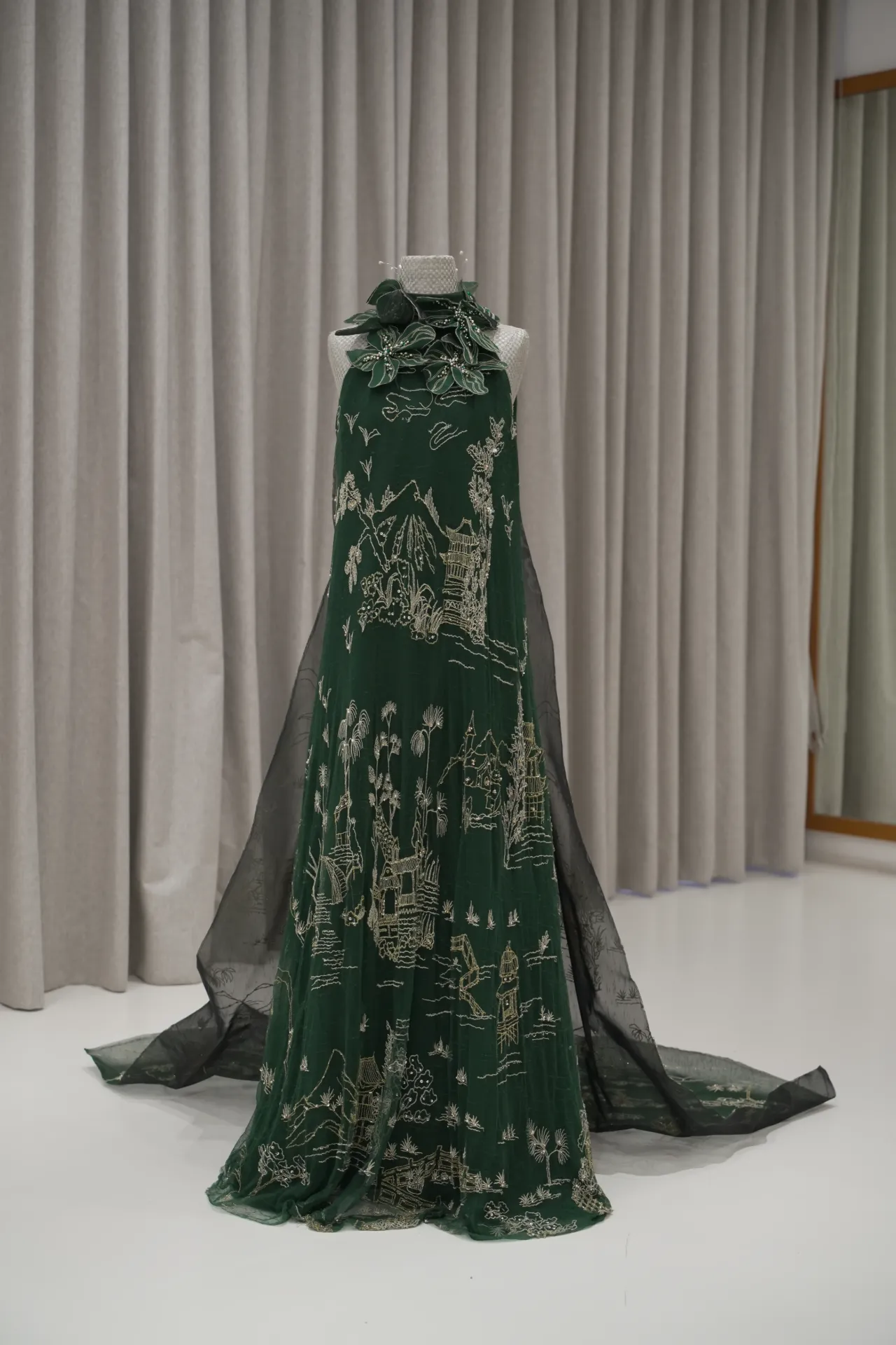 Jessica - Cheongsam in Emerald