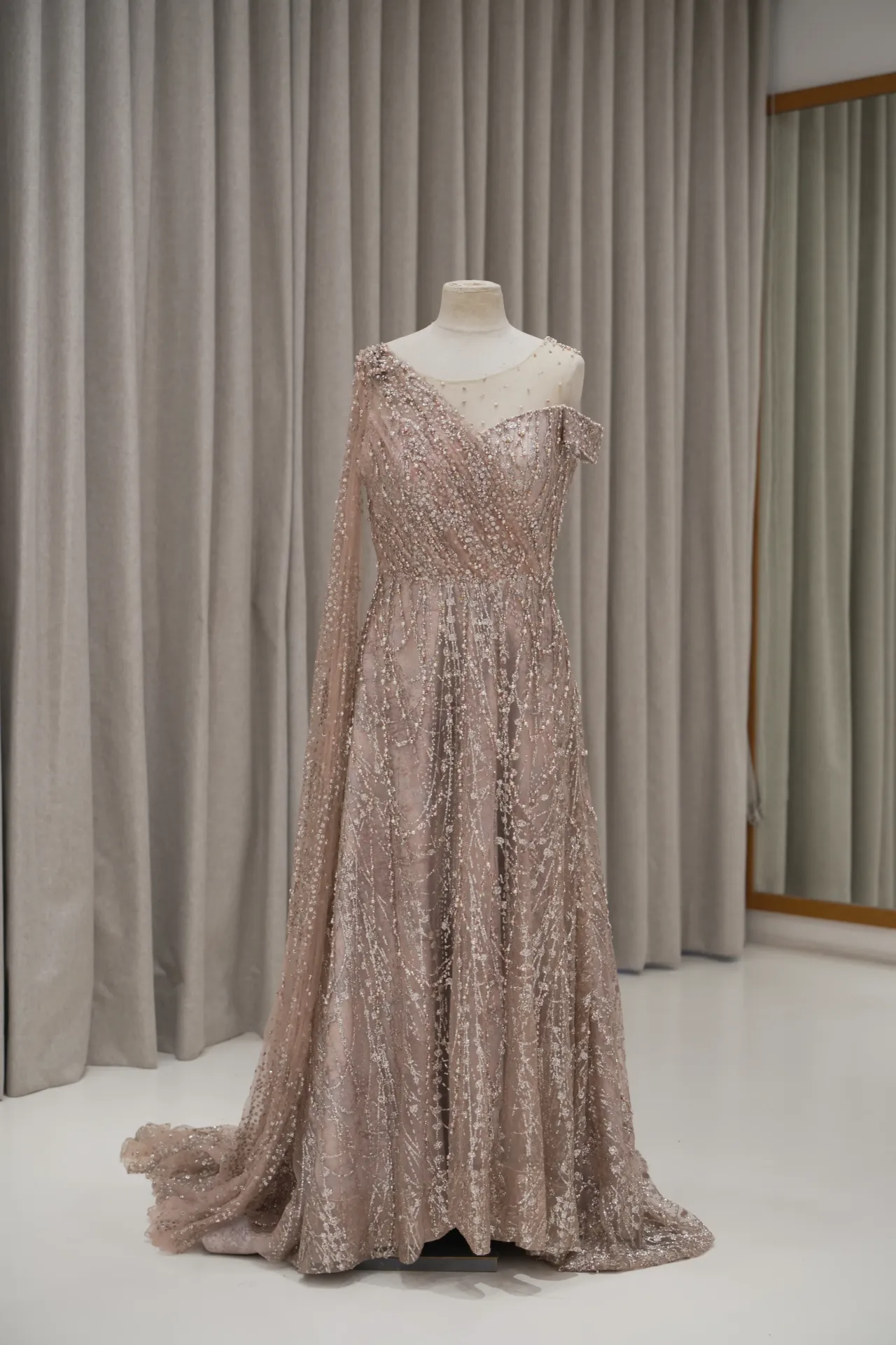 Acen - Rose Gold Off Shoulder Cape Tulle Party Dress