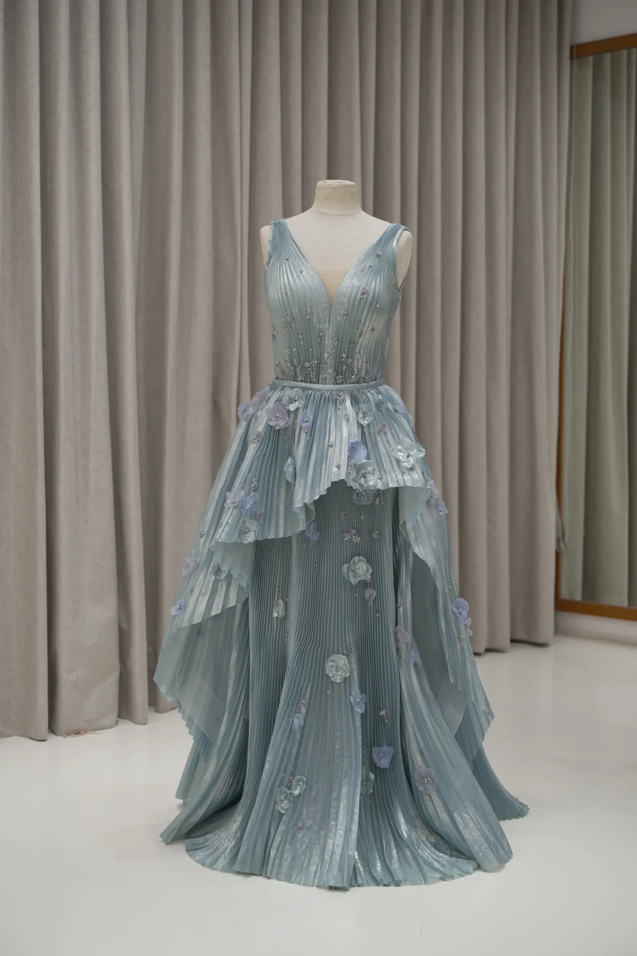 Angie - Blue Pleats Floral Party Dress