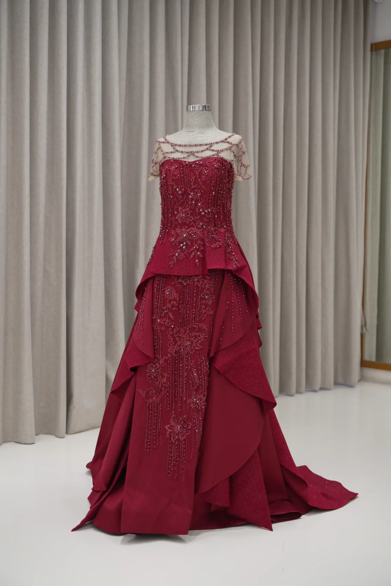 Yinfy - Red Jacquard Reception Dress