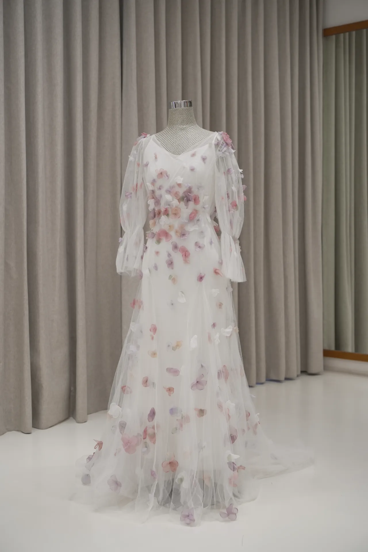 Giani - Colorful Floral Puff Sleeves Tulle Robe