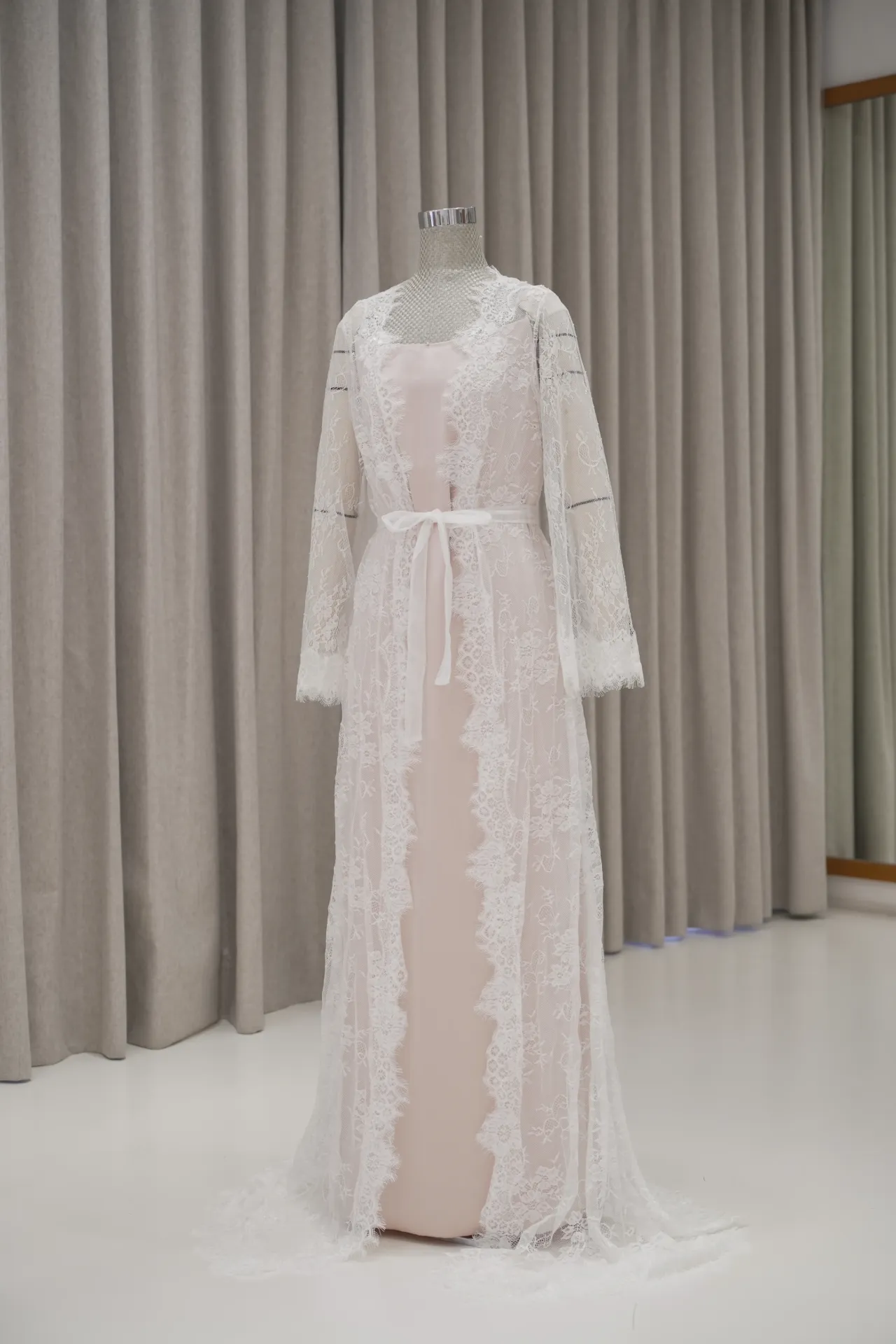 Vica - Chantilly Kimono Robe