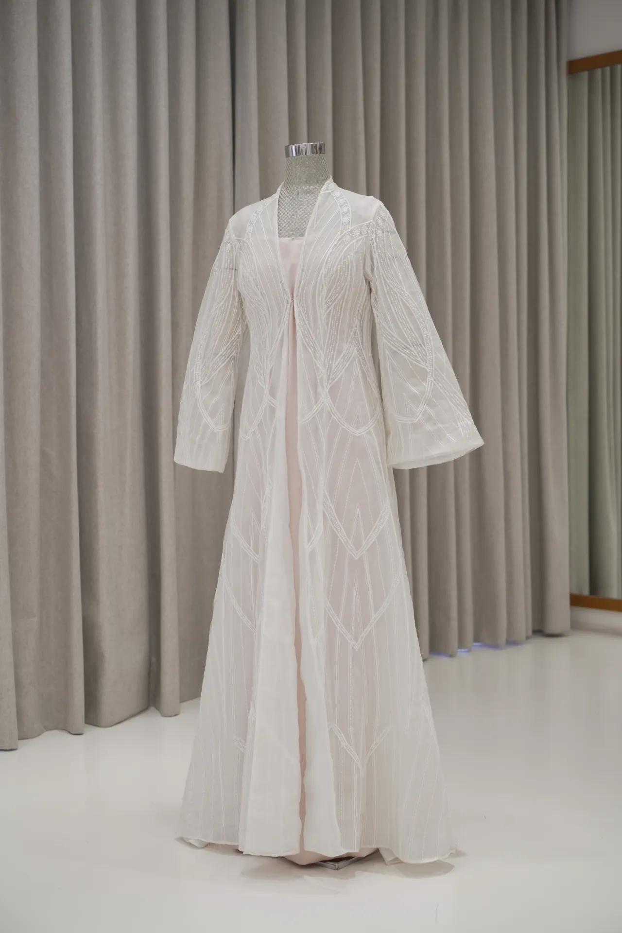 Angelina Jeo - Geometric Kimono Robe