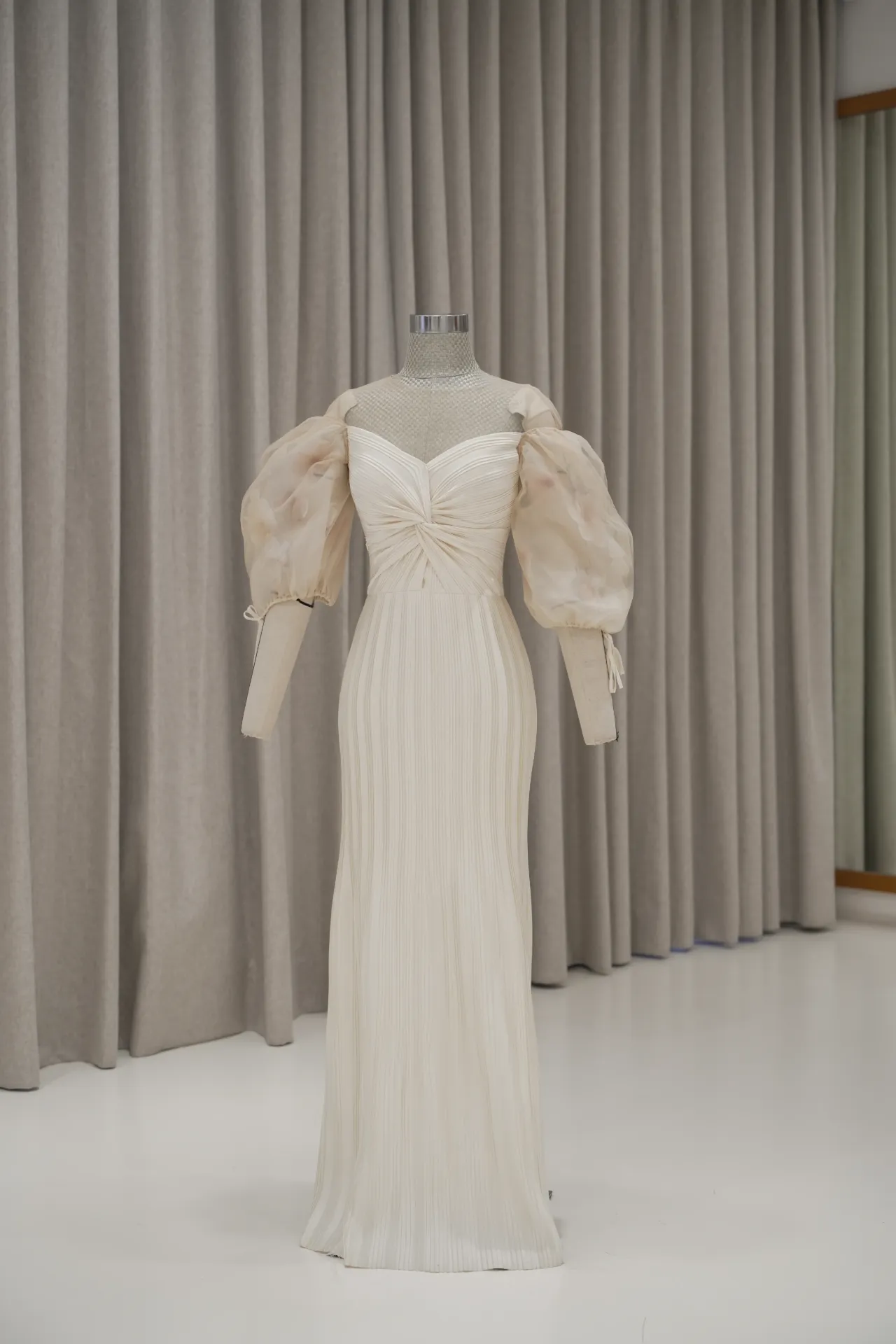 Tiffany Christine - Floral Puff Sleeves with Drape Pleated Satin Robe