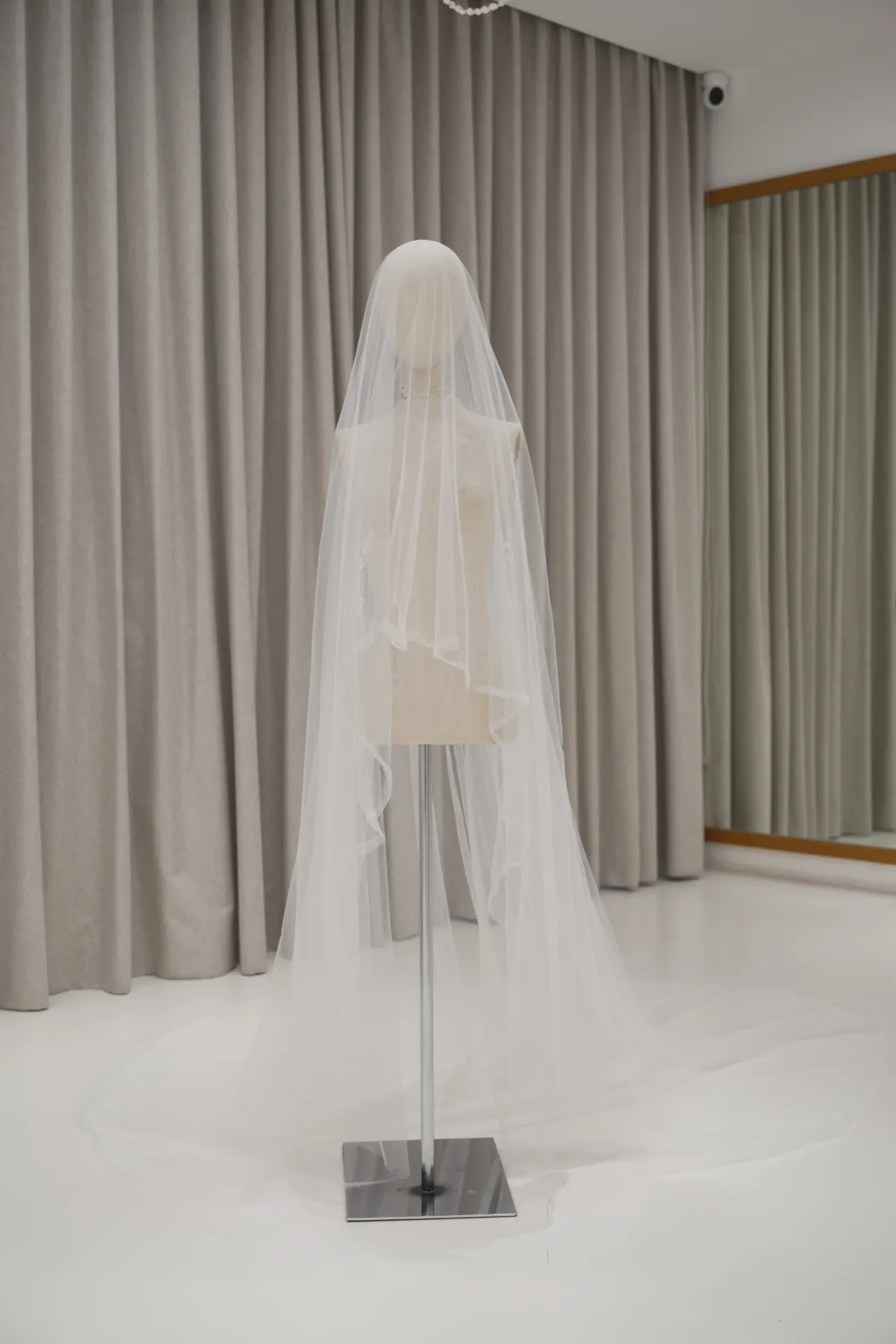 Veil 02