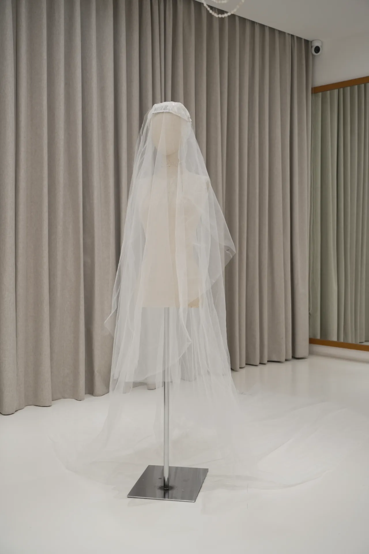 Veil 17