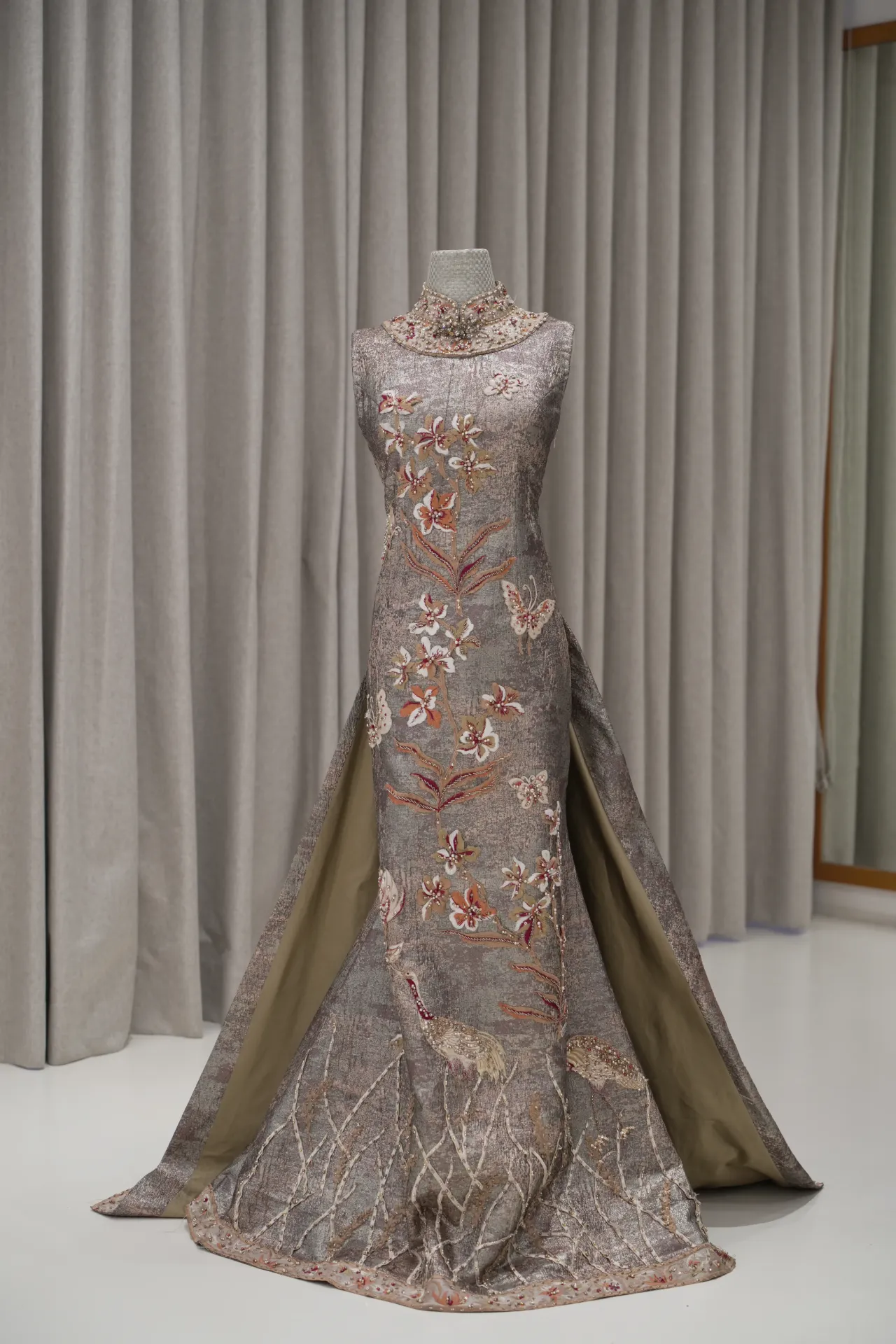 Bronze Cheongsam with Phoenix and Detachable Train