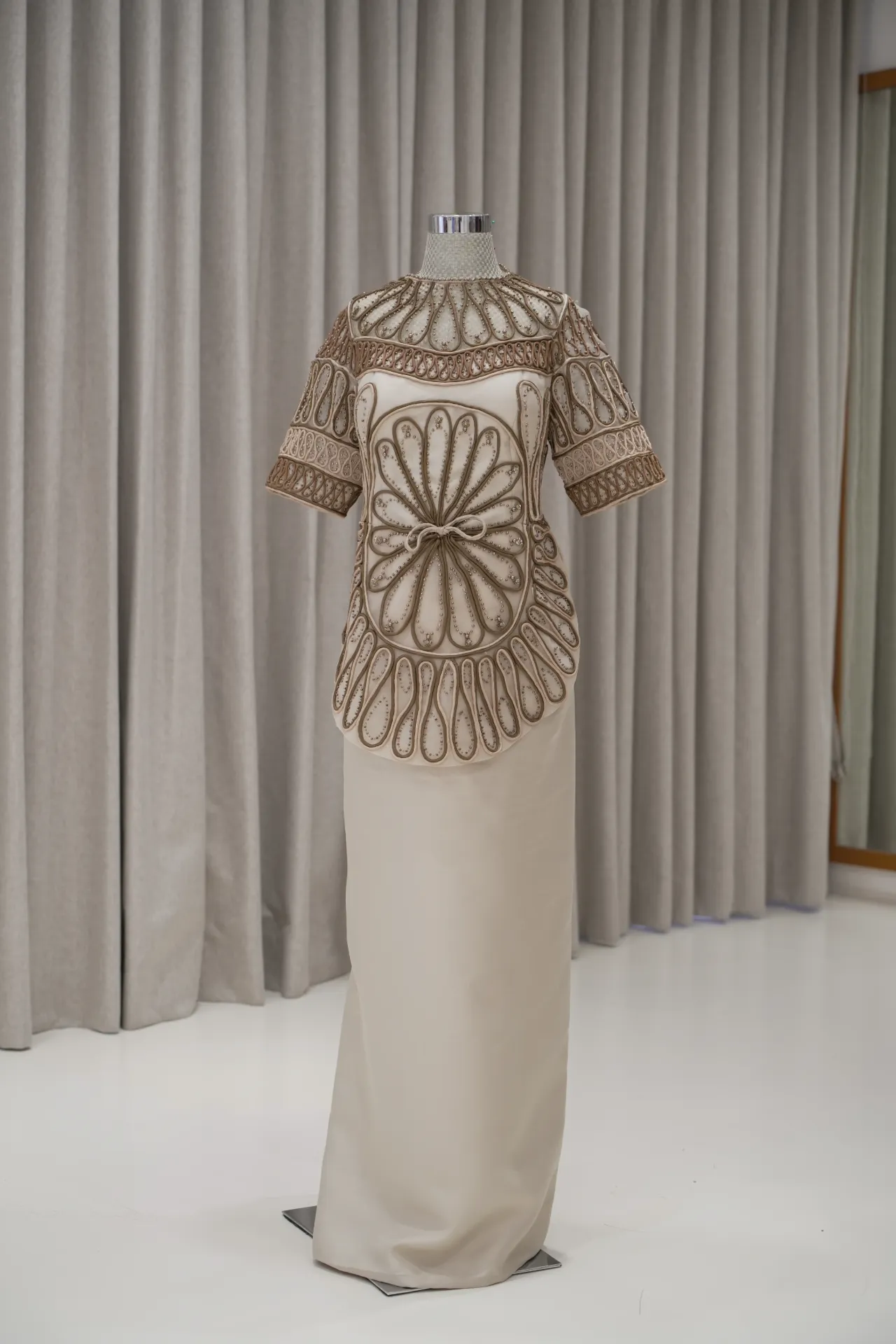 Champagne Ribbon-Corded Cheongsam (XL)