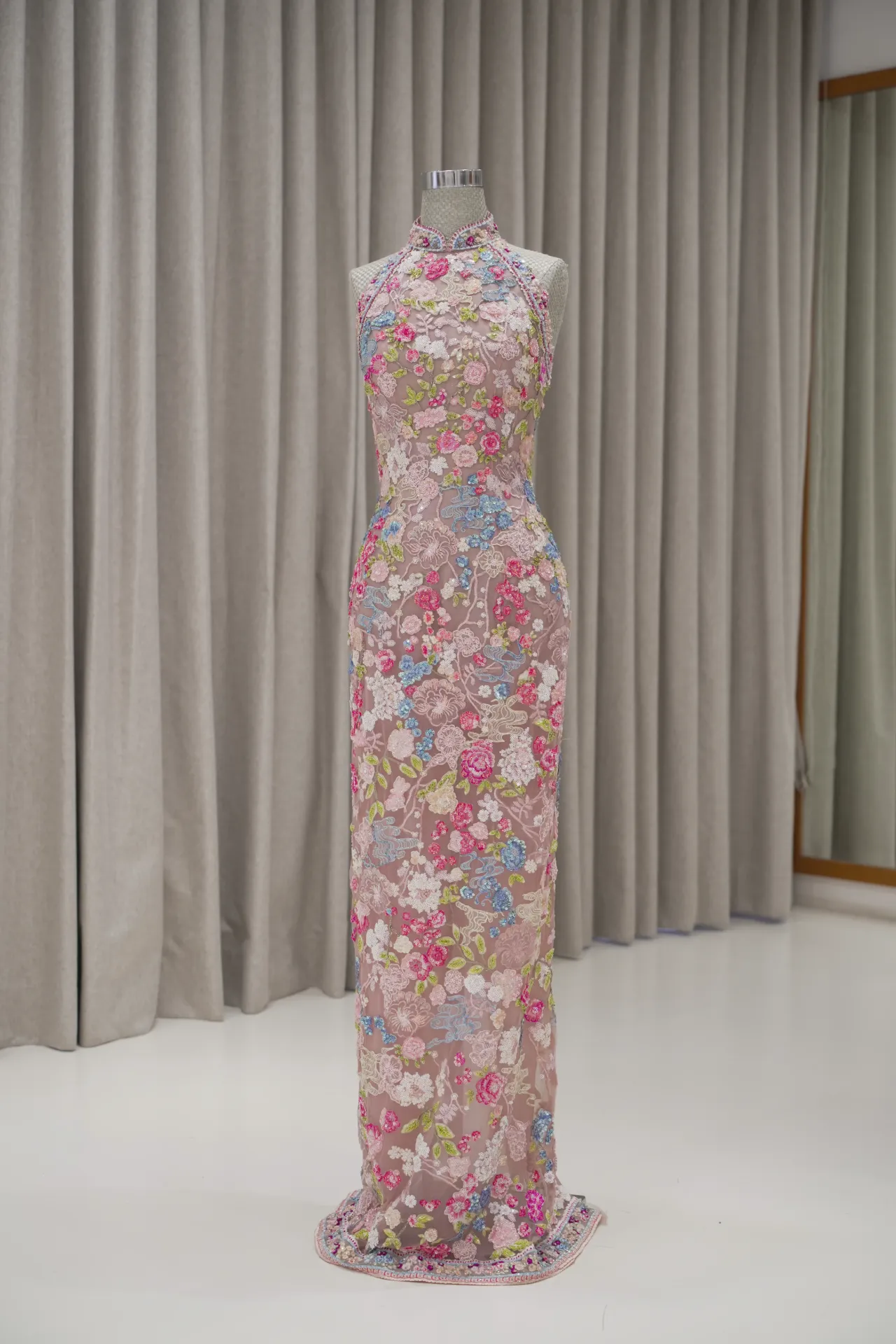 Vivi - Pink Floral Candy Cheongsam