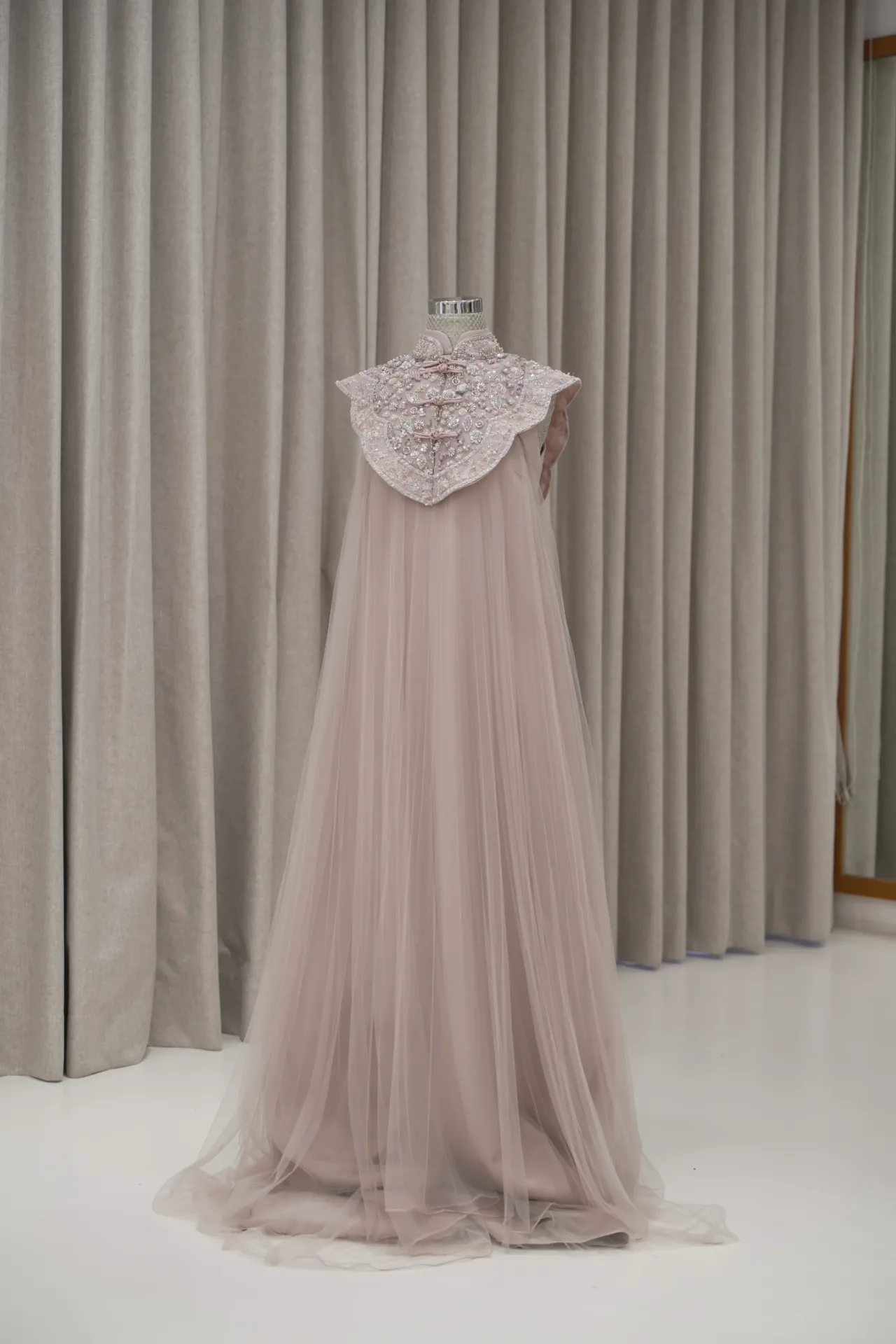 Tiffany - Rose Gold Shift Tulle Cheongsam with Detachable Collar