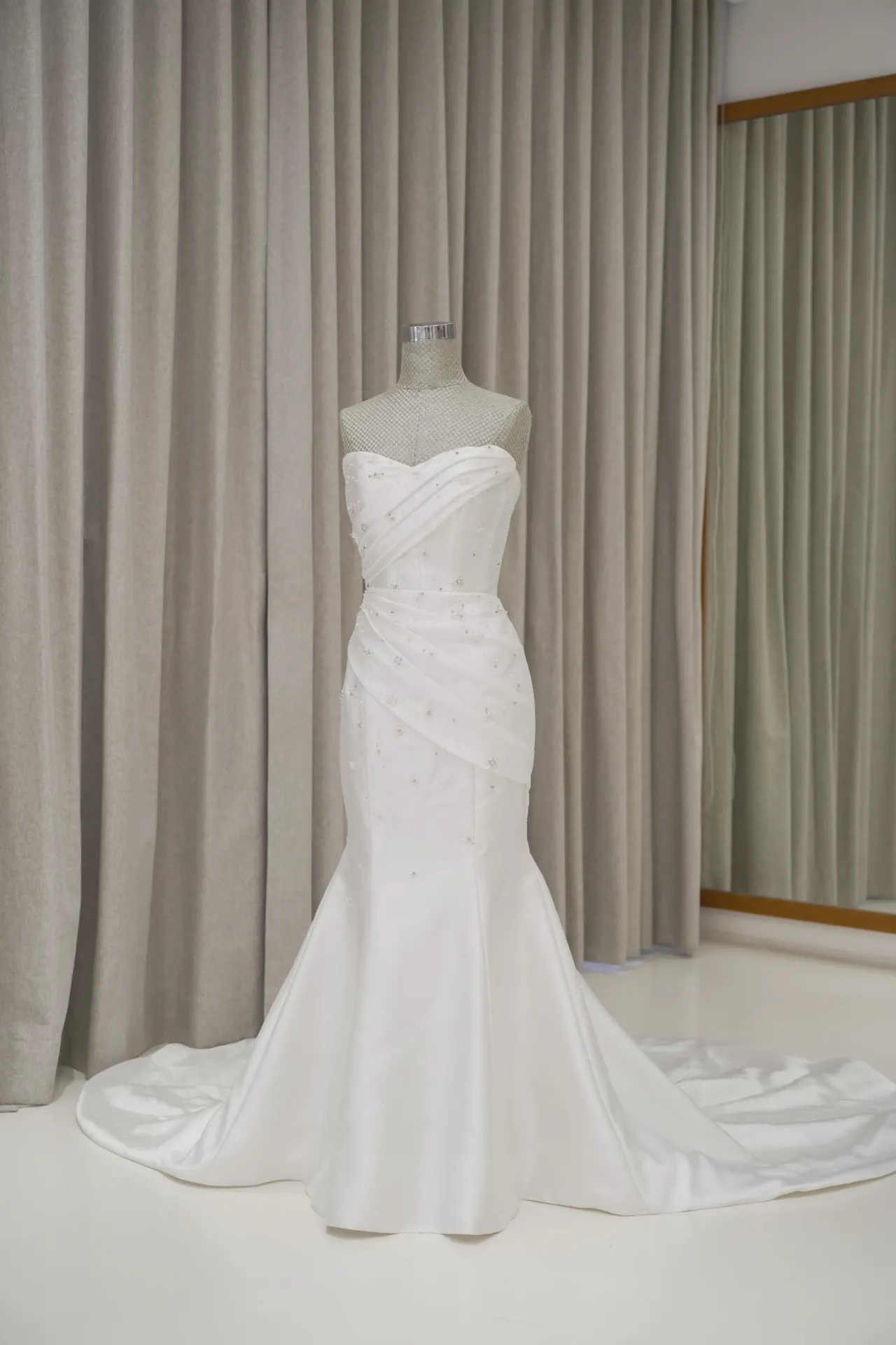 Caroline - Constellation Beads on Plain Wedding Dress